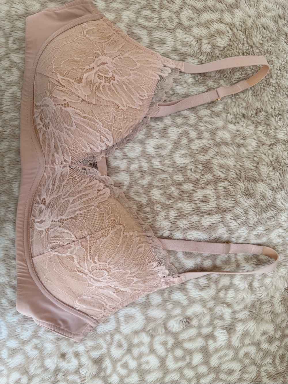 SOMA Women's Lace Wireless Bra in Blush Pink